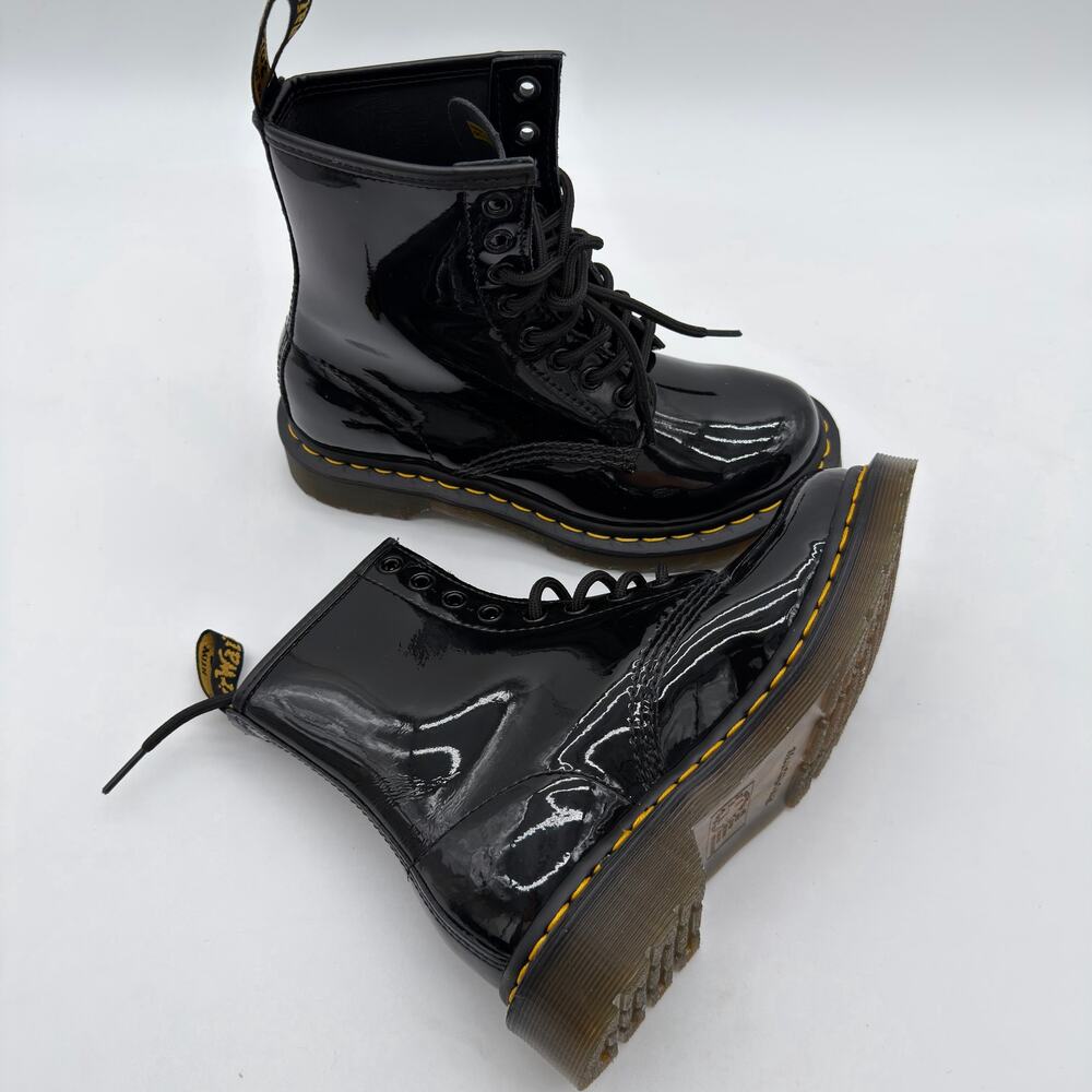 Dr Martens Black Patent Leather Combat Grunge Edgy 11821 Boots NWOB UK4 US6